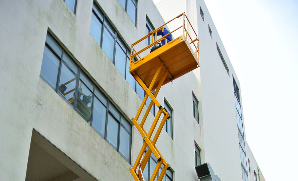 剪叉式高空作業平臺Compact10N