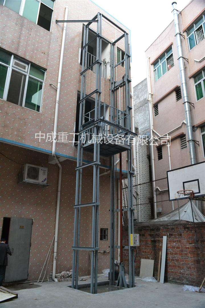 成都地區室外剪叉式升降貨梯定制